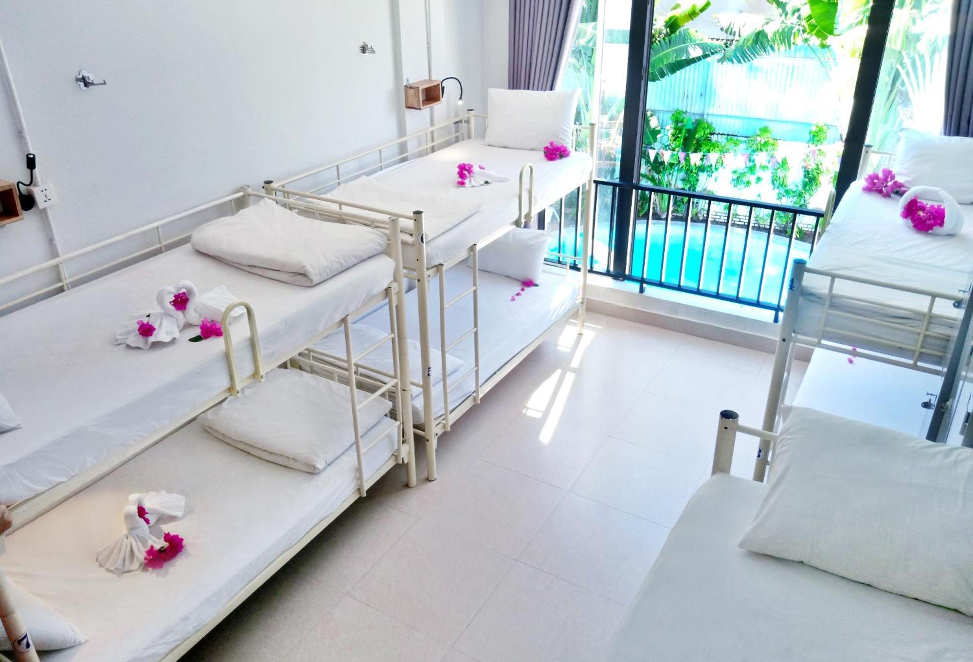 Bed Station Hostel & Pool Bar Hoi An " Former Sunflower" Exterior photo