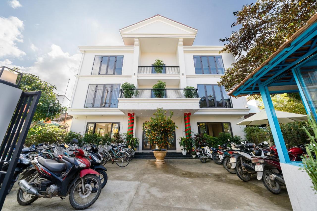 Bed Station Hostel & Pool Bar Hoi An " Former Sunflower" Exterior photo